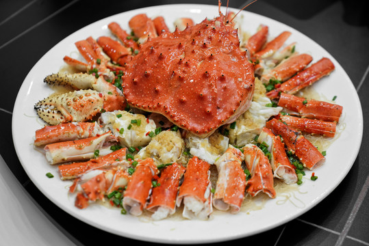阿拉斯加帝王蟹螃蟹海鲜美食