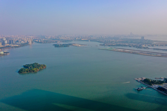 航拍江苏苏州金鸡湖景区玲珑岛