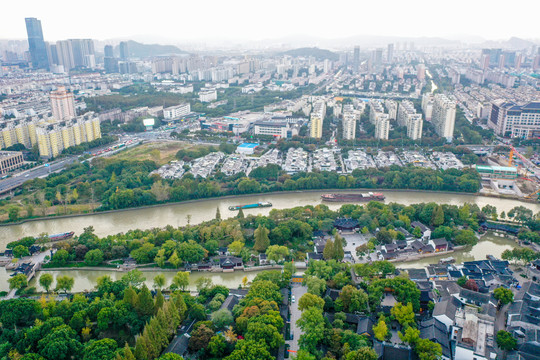 航拍苏州京杭运河畔枫桥景区