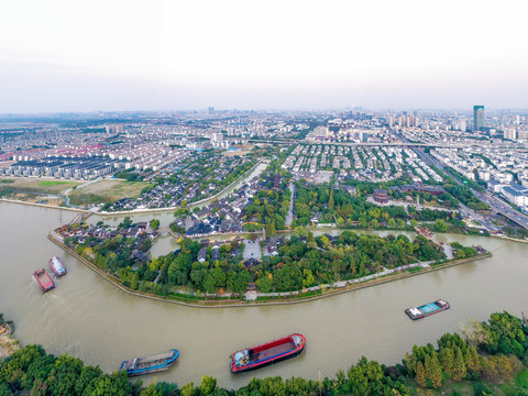 航拍苏州京杭运河畔枫桥景区