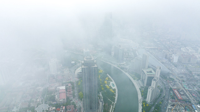 天津城市平流雾美景航拍