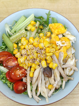 蔬菜沙拉减脂餐