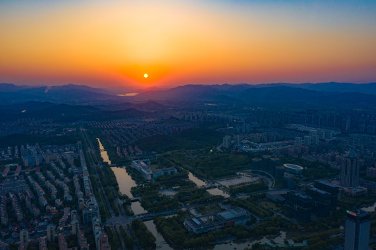 浙江长兴立夏夕阳