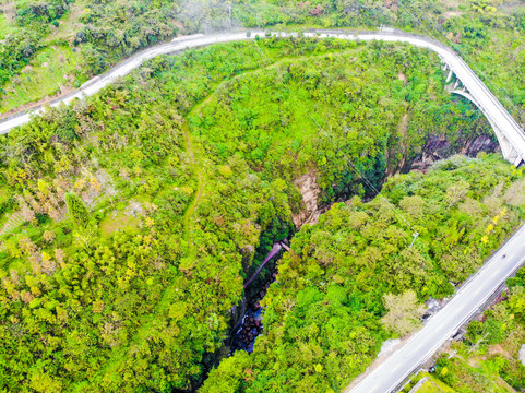 航拍湖北恩施大峡谷云龙地缝