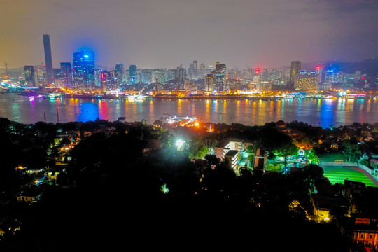 航拍福建厦门鼓浪屿风景区夜景