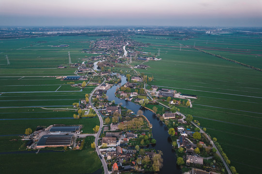 荷兰乡村小镇和田园风光航拍