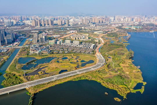 昆明滇池草海湖滨生态湿地公园