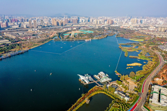 昆明滇池草海湖滨生态湿地公园