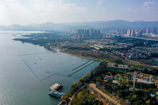 航拍云南昆明大观公园滇池草海