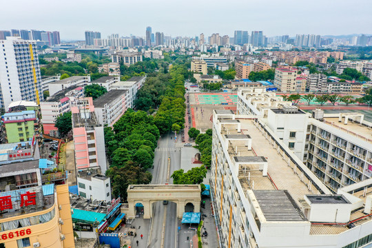 航拍广西大学东门