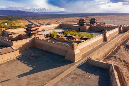 航拍嘉峪关长城文化旅游景区