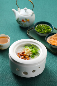 生菜鱼茸粥