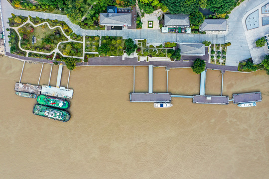 航拍福建福州马尾港作业区