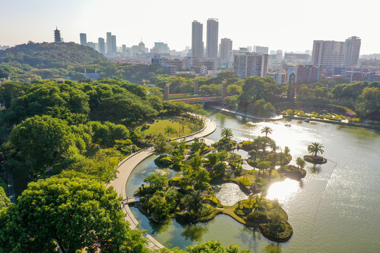 航拍广东佛山千灯湖公园风光