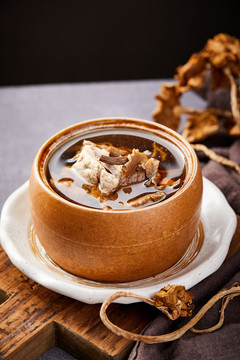 茶树菇牛肉汤