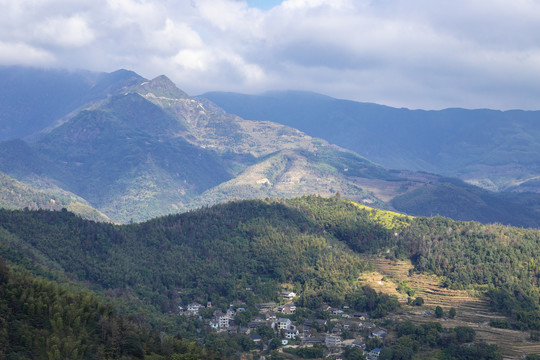 山峰山脉