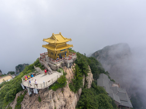 航拍河南栾川老君山金顶建筑群