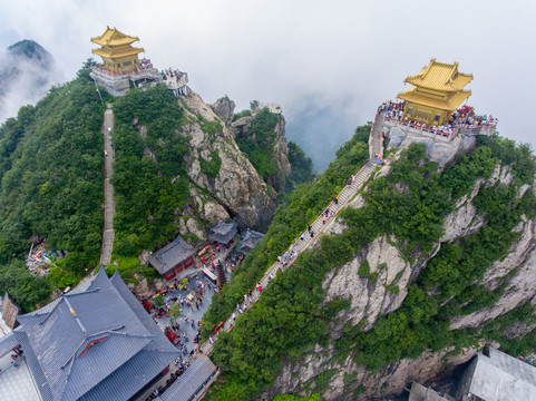 航拍河南栾川老君山金顶建筑群