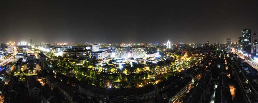 济南宽厚里夜景全景图