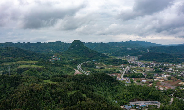 航拍湖南湘西麻栗场田园风光