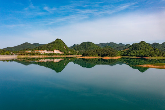 航拍湖南湘西松柏水库风光