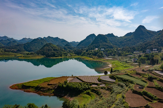 航拍湖南湘西松柏水库风光