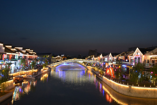 无锡梅里古都夜景