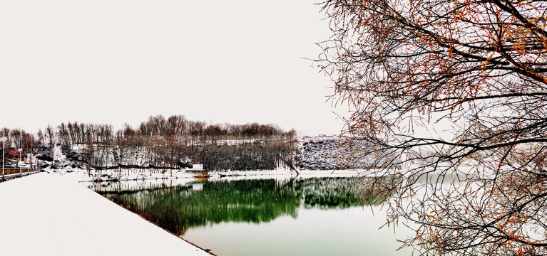 雪后水库