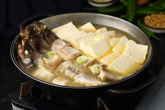 明太鱼炖豆腐