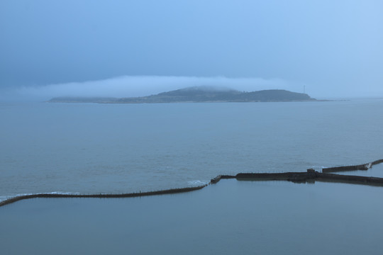 海岛鱼塘