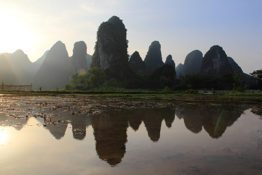 奇峰镇风光