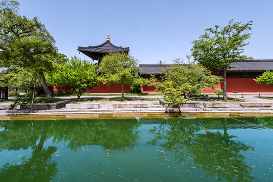 上海广富林文化遗址的知也禅寺