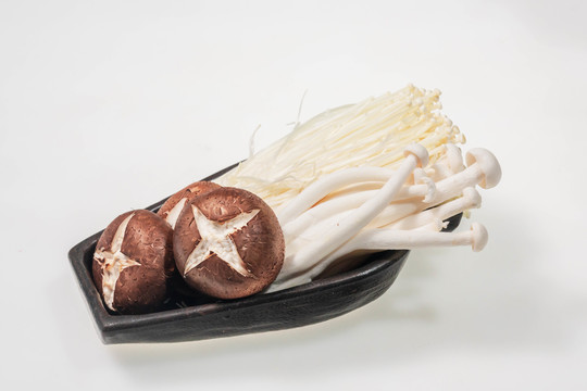 火锅涮菜菌菇