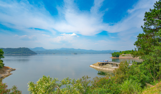 千岛湖湖面风景