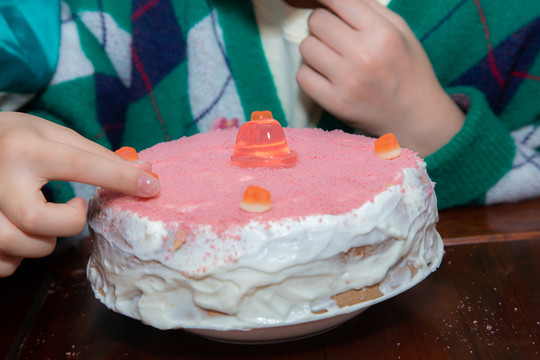 小孩自制蛋糕