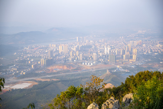 户外登高望远鸟瞰风景