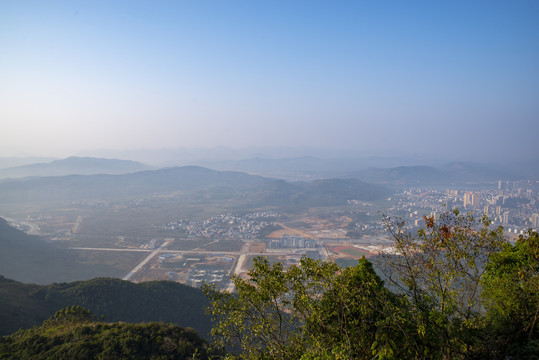 登高望远鸟瞰风景户外山