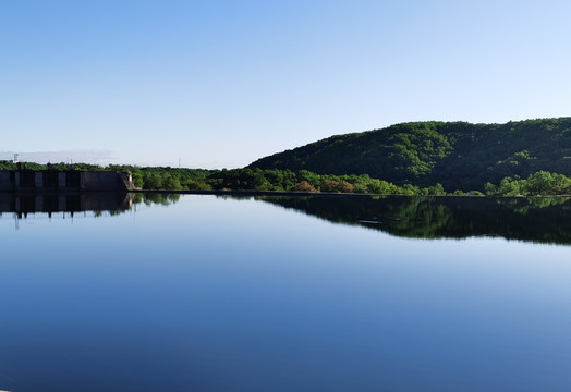 湖光山色