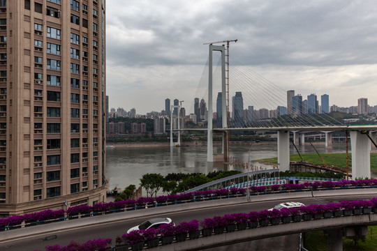 重庆在建长江大桥
