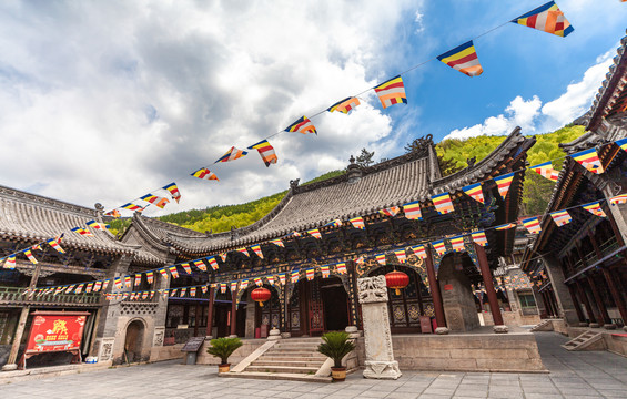 五台山寺庙古建筑普化寺文殊殿