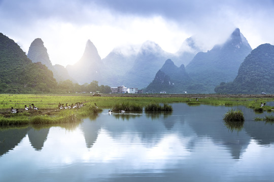 水墨山水