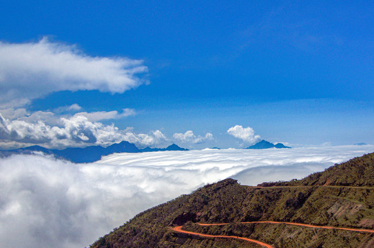 牛背山