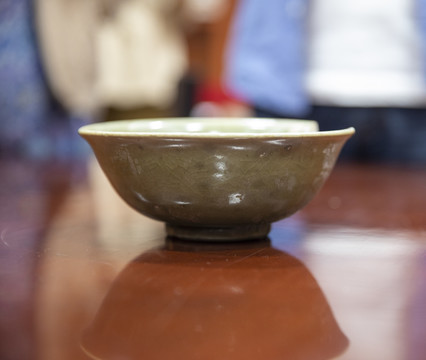 宋代汝窑陶瓷碗