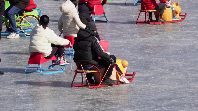 北京冰雪节冬奥会滑冰场