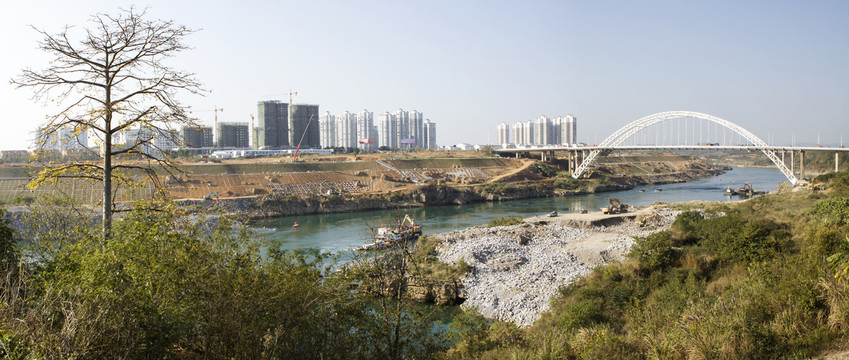 来宾四桥河堤改建