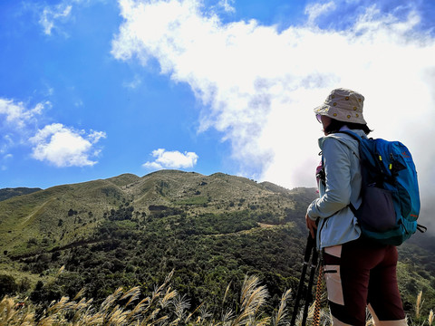 女户外登山者