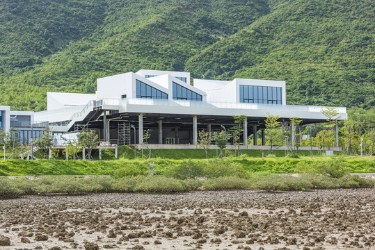 深圳国际生物谷坝光服务中心