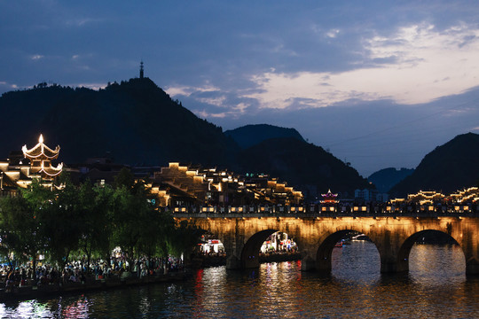 镇远古镇夜景