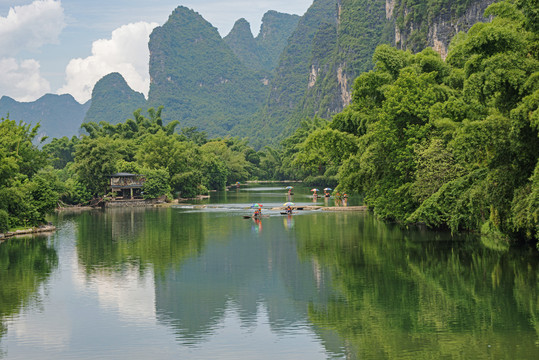 桂林山水甲天下