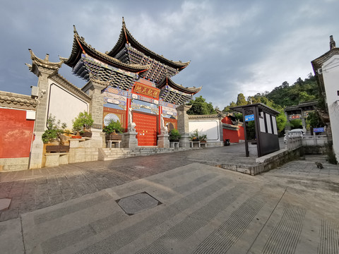 通海秀山公园古建筑